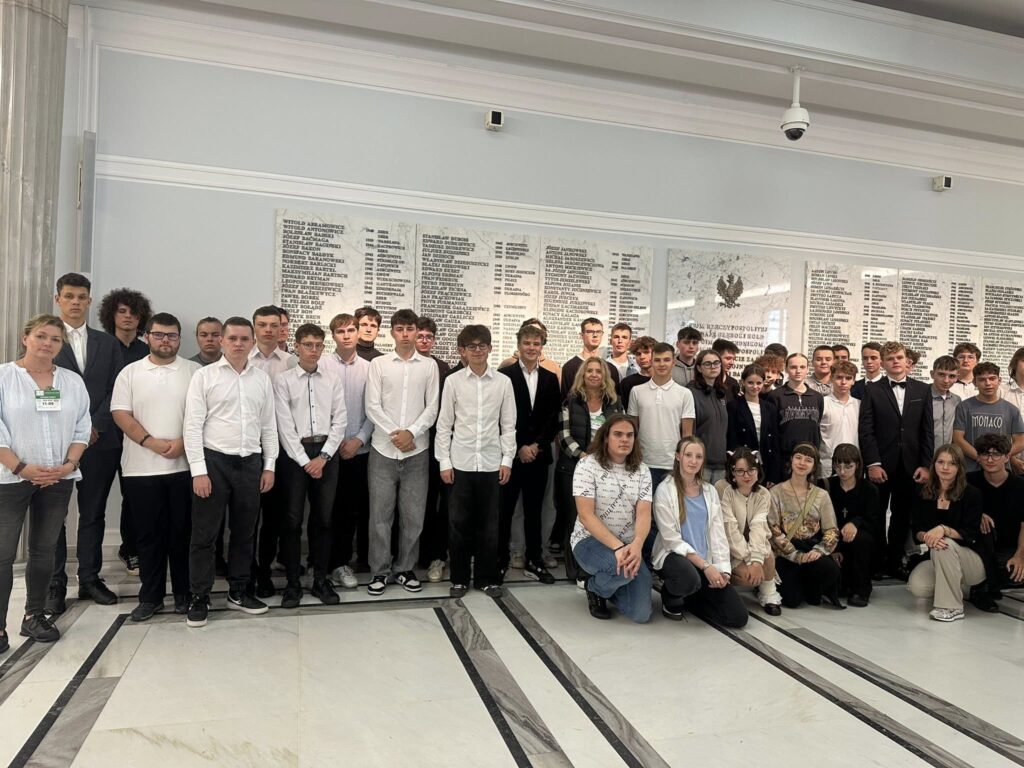 546658203_122099446125016343_1552939556808458098_n